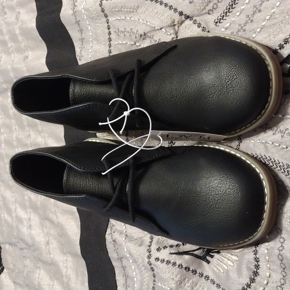 New The Children's Place Shoes Toddler Boys Lace Up Boots size 4